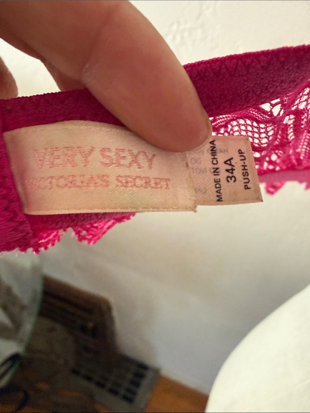 Y2K Victoria's Secret Lace Push-Up Bra in Magenta 34A - Picture 2 of 4